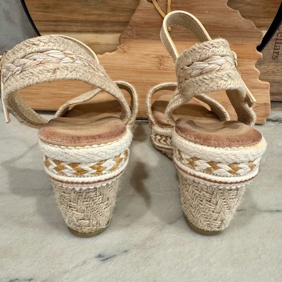 Beige Woven Wedge Sandals with Cork Heel EU 38 US 7.5 conversion - Picture 2 of 16